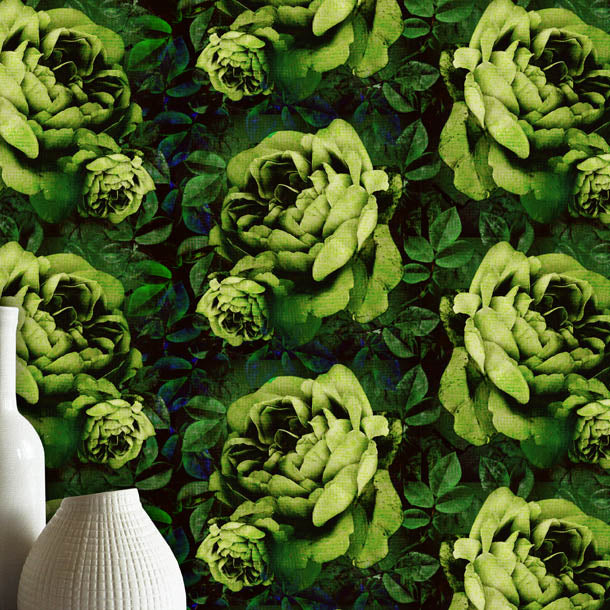 Kews Dramatic Roses Wallpaper (green)